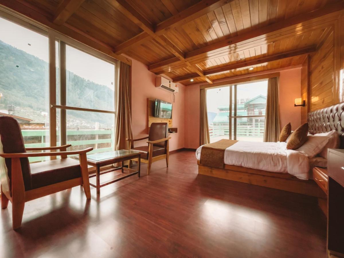Hotel New Vistas Manāli Esterno foto