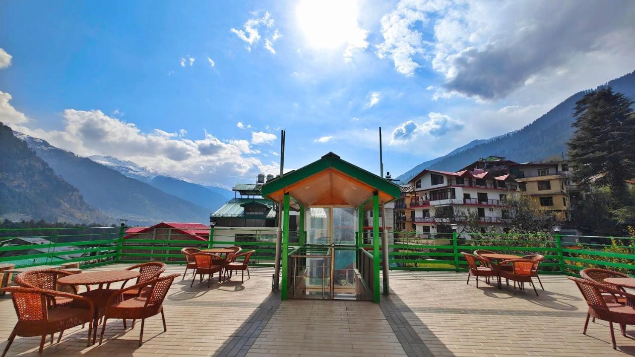Hotel New Vistas Manāli Esterno foto